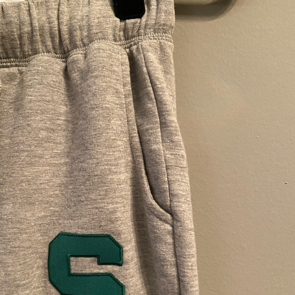 Michigan State Custom Patches Joggers, Size Small - Picture 12 of 13